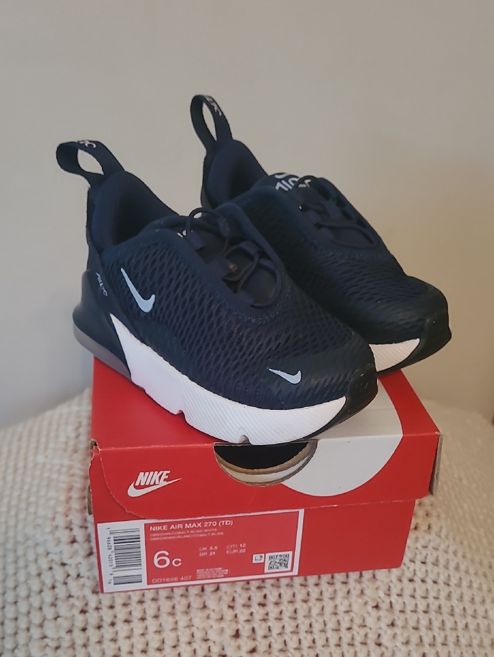 Nike Kids Navy and White Mesh Slip-On Sneakers